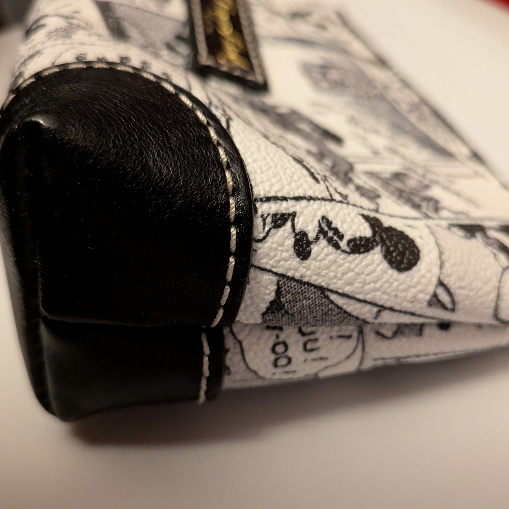 Disney Monochrome Comic Strip Pouch - Picture 4 of 9